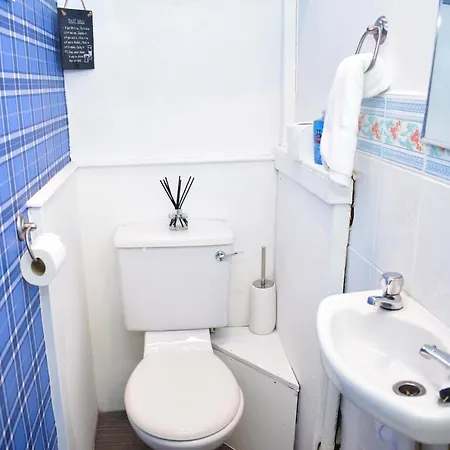Blackwood Crescent - Traditional 2br Tenement Flat Next To Summerhall Apartament *