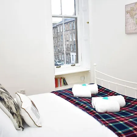 Blackwood Crescent - Traditional 2br Tenement Flat Next To Summerhall