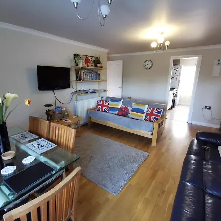 4-bedroom Perfect For Families! Edinburgh