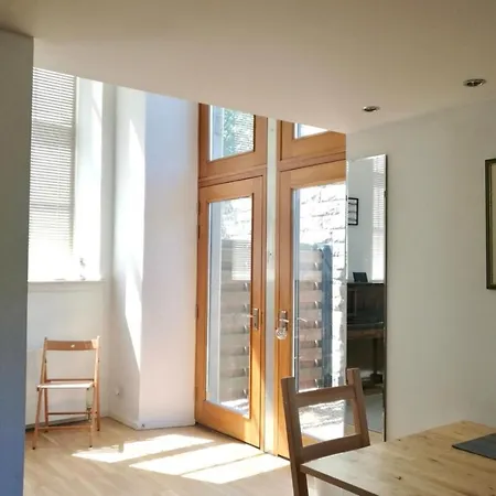 Daire Mezzanine In Historic School