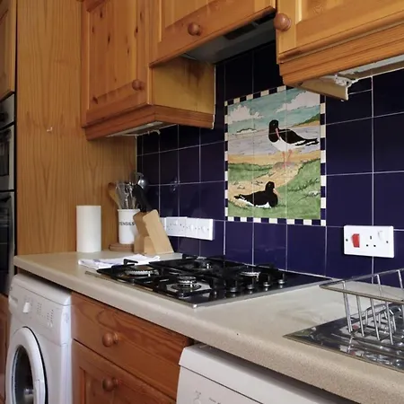 Grand New Town 2 Bedroom In Apartment Edinburgh