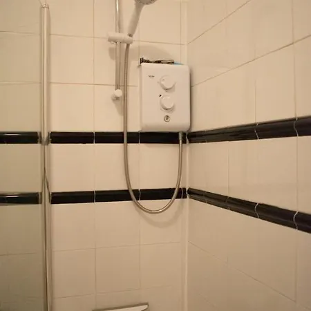 Homely And Traditional New Town Property-2 Bedroom Appartement