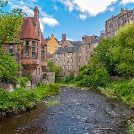 Spectacular City Centre Flat Near Dean Village