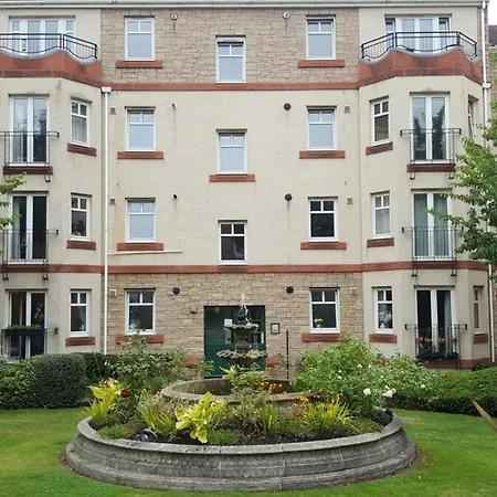 Peaceful 2 Bedroom Sleeps 5 Free Parking * Edinburgh