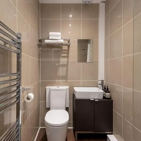 Apartment Contemporary Luxury In The Heart Of *