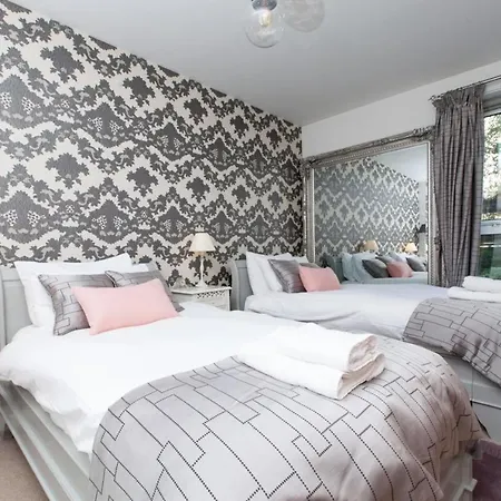 Holyrood - Luxury With Parking Appartement