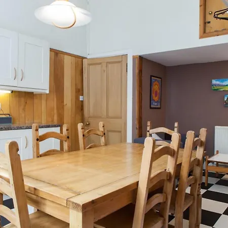 Amazing 4 Bedroom Just Off The Meadows Edinburgh