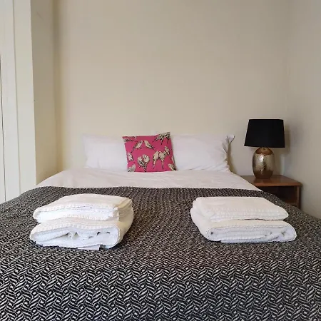 Amazing - Thistle Street Near Princes St * 爱丁堡