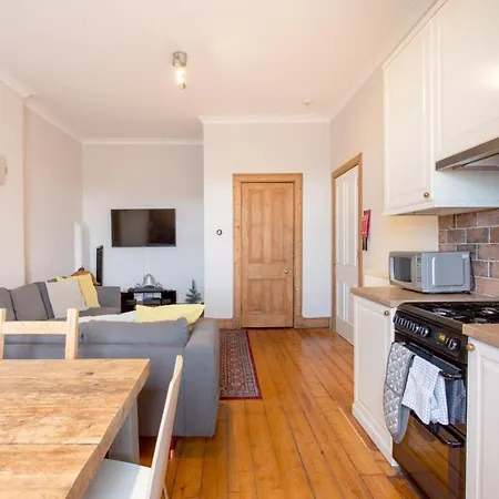 Appartement Spacious Traditional 3 Bedroom Flat In New Town Edinburgh