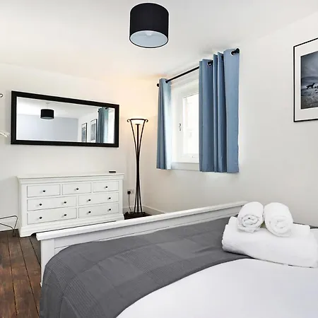 Appartamento Joivy Contemporary Royal Mile With Balcony *