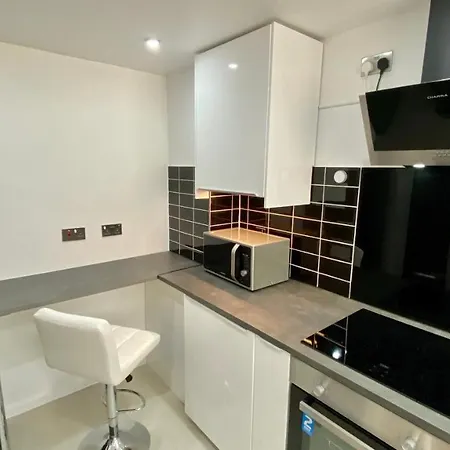 게스트하우스 City Centre Spacious Double Room With En-Suite, Cliff Views & Private Wifi