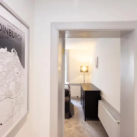 Joivy Elegant New Town Flat Near Princes Street Édimbourg