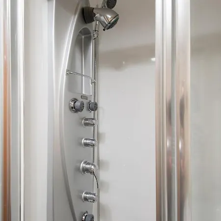 아파트 The Drummond Street *