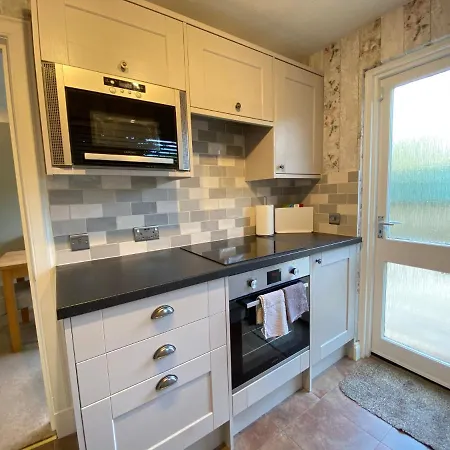 St Margaret's Cottage, * Edinburgh