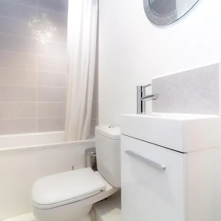 Bright And Cosy Flat At The Heart Of The Old Town Appartamento *