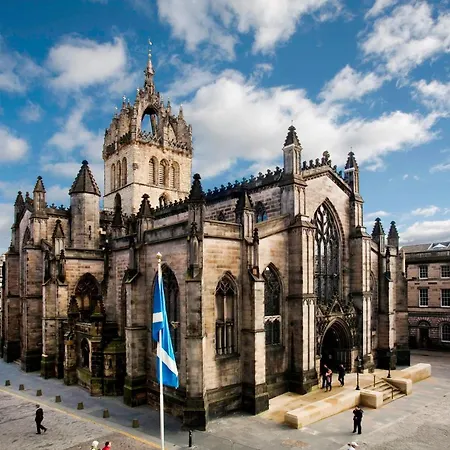 Aparthotel Old Town Suites - Royal Mile