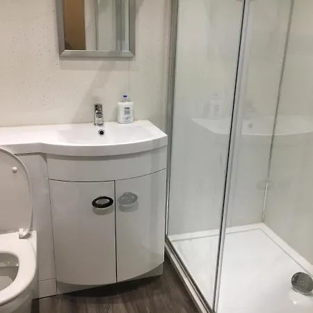 3 Bed - Pet Friendly & Parking * Edinburgh