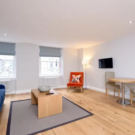 Destiny Scotland New Town * Edinburgh