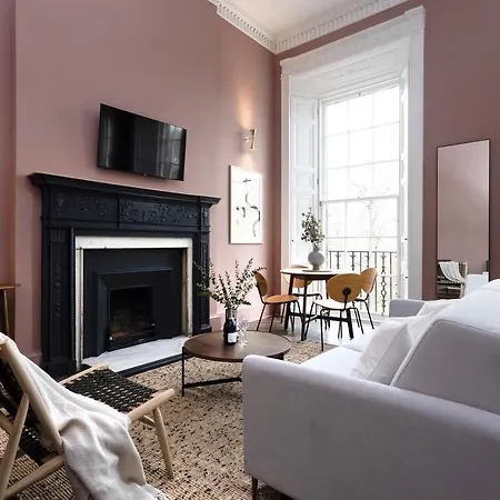 Aparthotel 29 Queen Street Luxury Flats 4*