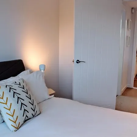 Casa de Férias Beautiful With Castle Views And Garden And Parking *