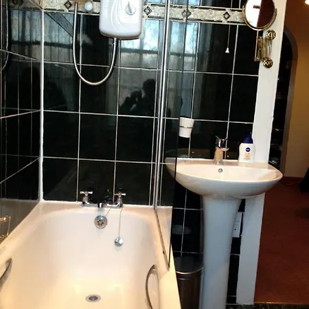 F1- Very Centre Edinburgh