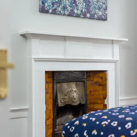 شقة 5 Bedrooms Central إدنبرة