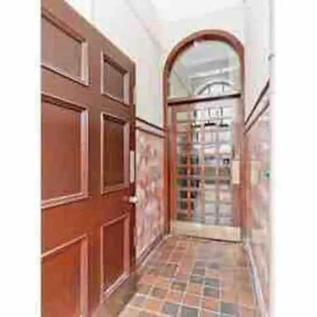 Delightful Sunny Flat Apartamento