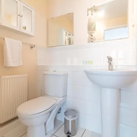 公寓 Pass The Keys Spacious And Central Flat, Sleeps 5 爱丁堡
