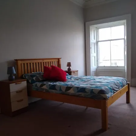 Lauriston Central Skylight Roomz * エディンバラ