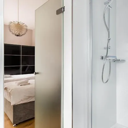 Innercitylets - Royal Mile Appartement