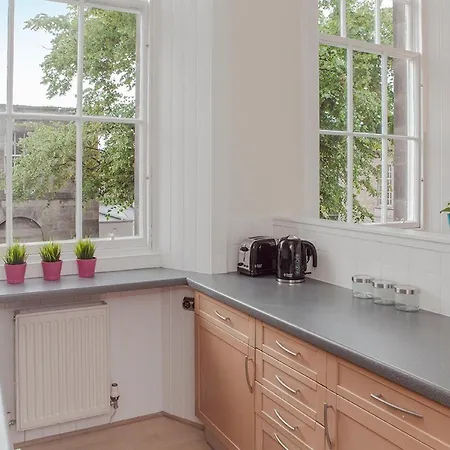 Сasa de vacaciones Mapmakers Townhouse - The Address