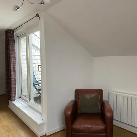 The Bothwell Bonnie Thistle Apartment *