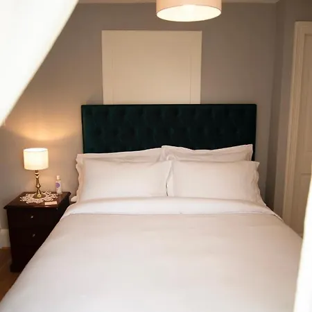 Guest house Georgian House