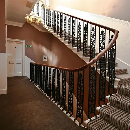 Halcyon House 3* Edinburgh