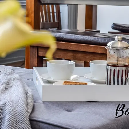 Apartment Spacious Royal Mile 4br-2,5ba - Free Parking By Bonjour Residences