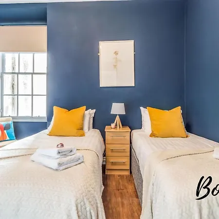 Spacious Royal Mile 4br-2,5ba - Free Parking By Bonjour Residences Apartment