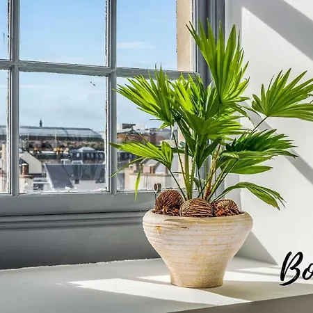 Spacious Royal Mile 4br-2,5ba - Free Parking By Bonjour Residences