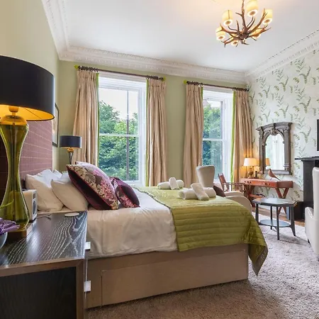 The Edinburgh Address - Castle View Apartment *