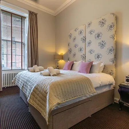 The Edinburgh Address - Castle View Apartment * Edinburgh
