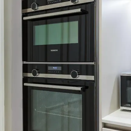 Dragon - Centre 1 Bed Apartment Edinburgh