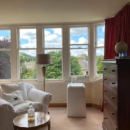 Bed & Breakfast Claremont House 5*