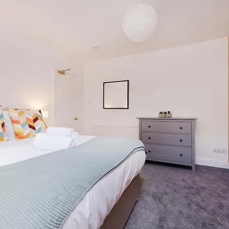 Joivy Beautiful Mews Near Princes Street Edinburg