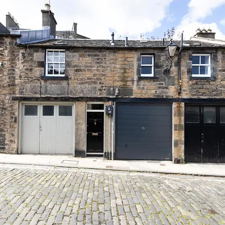 Lägenhet Joivy Beautiful Mews Near Princes Street *