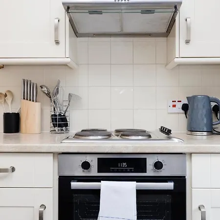 Joivy Beautiful Mews Near Princes Street *