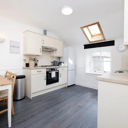 Joivy Beautiful Mews Near Princes Street Edimburgo