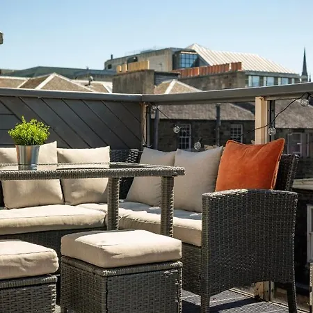 Lägenhet The Rooftop Terrace Edinburg