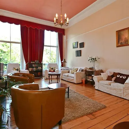 Gæstehus Halcyon House