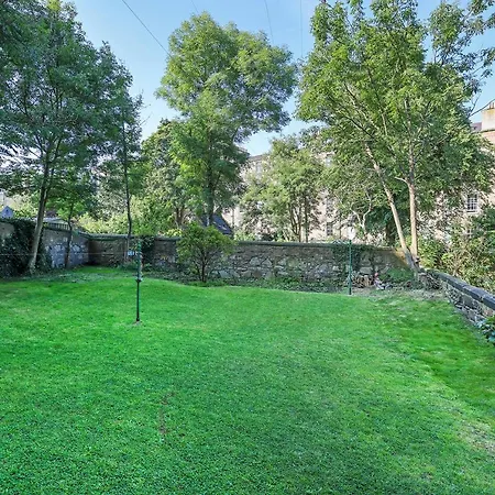 Joivy Fantastic New Town Flat With Shared Garden * Edimburgo