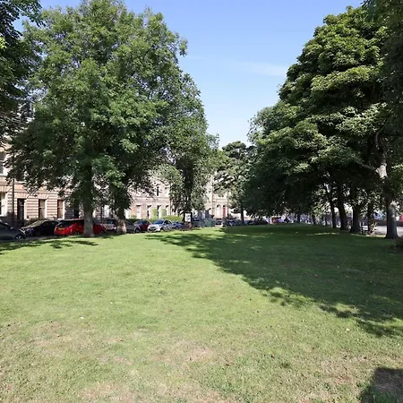 Joivy Fantastic New Town Flat With Shared Garden Apartman