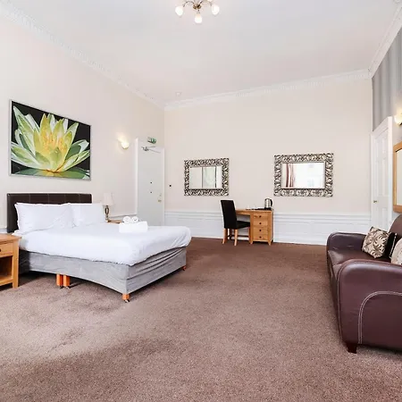 Guest house Castle Street Edinburgh